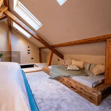 Bed and Breakfast Rabbit Hole à Sibiu Extérieur photo