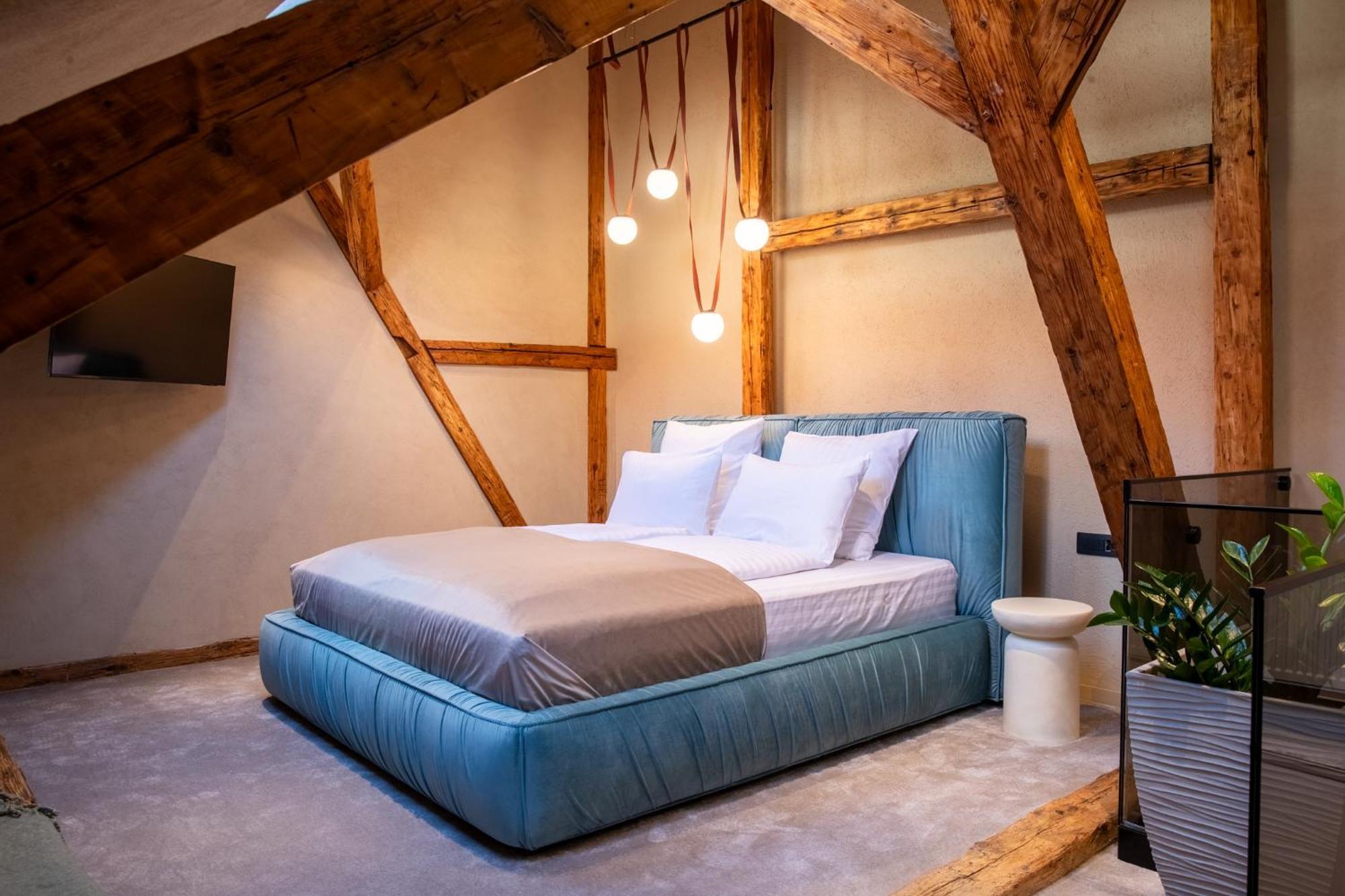 Bed and Breakfast Rabbit Hole à Sibiu Extérieur photo
