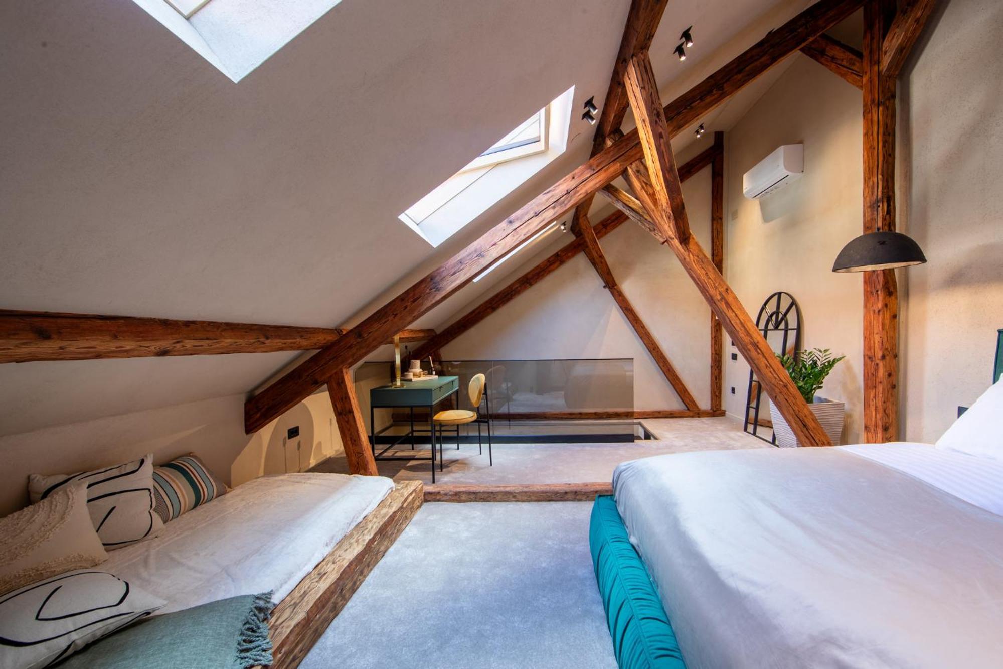 Bed and Breakfast Rabbit Hole à Sibiu Extérieur photo
