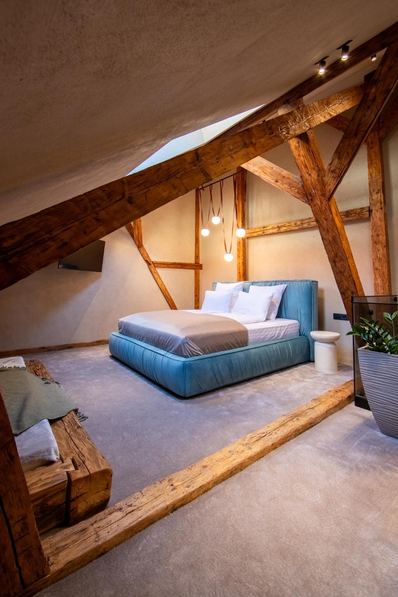 Bed and Breakfast Rabbit Hole à Sibiu Extérieur photo